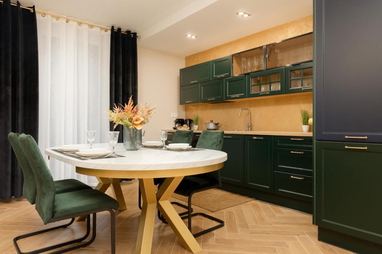 Ursus Nova With Parking By Renters Prestige Apartament